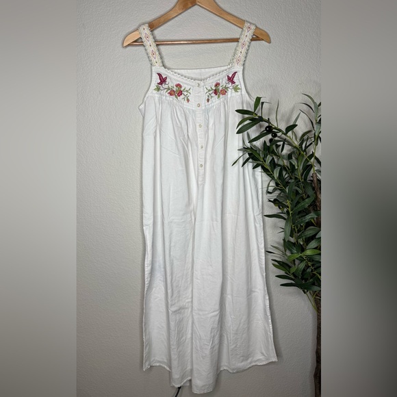 April Cornell Other - April Cornell White Floral Embroidered Gown size Small Trad Wife Cottagecore